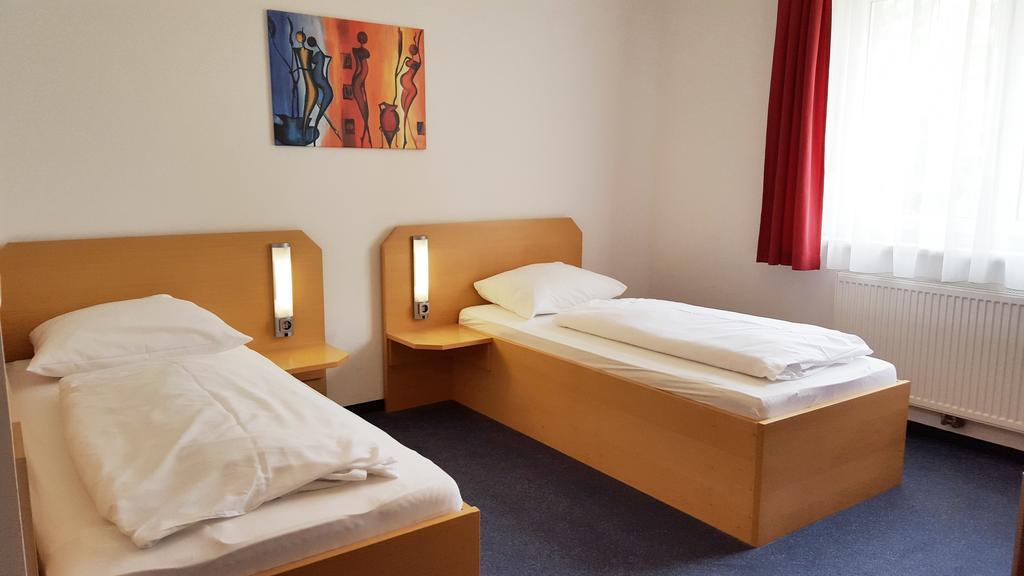 G&K Hotel Гунтрамсдорф Номер фото